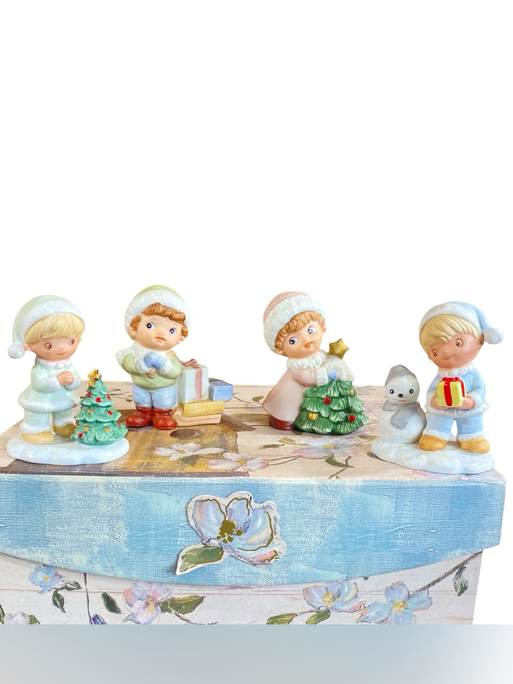 Vintage Homco Christmas Porcelain Children Figurines Set of 4 Holiuday Whimsy